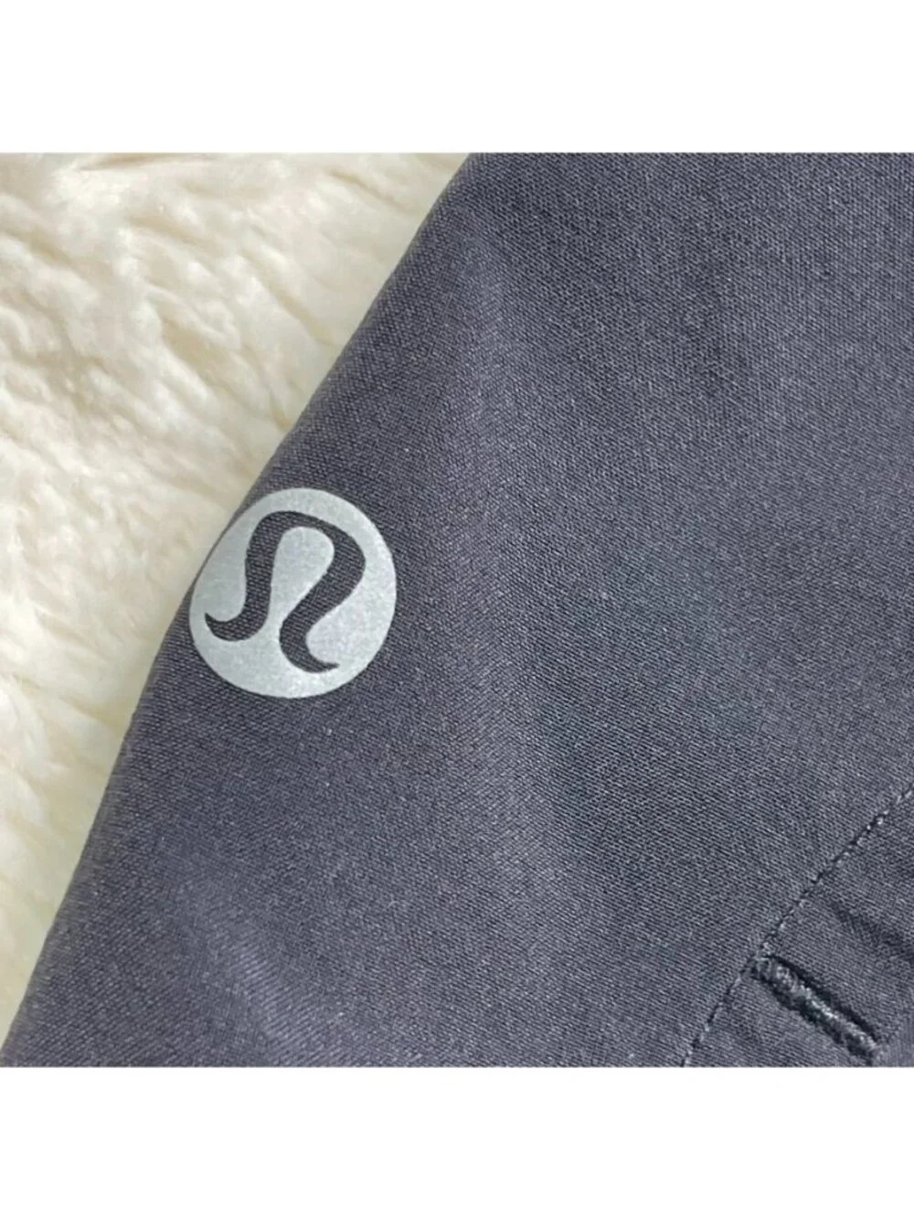 Lululemon Speed Up Shorts Black Size 4 High Rise 4 Inch Inseam Zipper Pocket